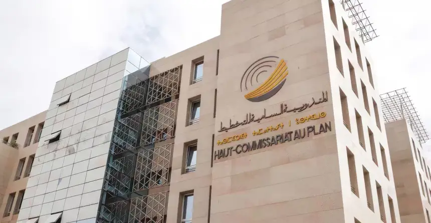 المغرب يسجل نمواً اقتصادياً بـ5,5% خلال الفصل الثاني من 2025 واستعادة تصنيف "درجة الاستثمار" 1 1993417d4be08096f97165cb65f59243