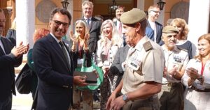 1bc4adb3 75bd 4a70 b61e 89d6f7667d08