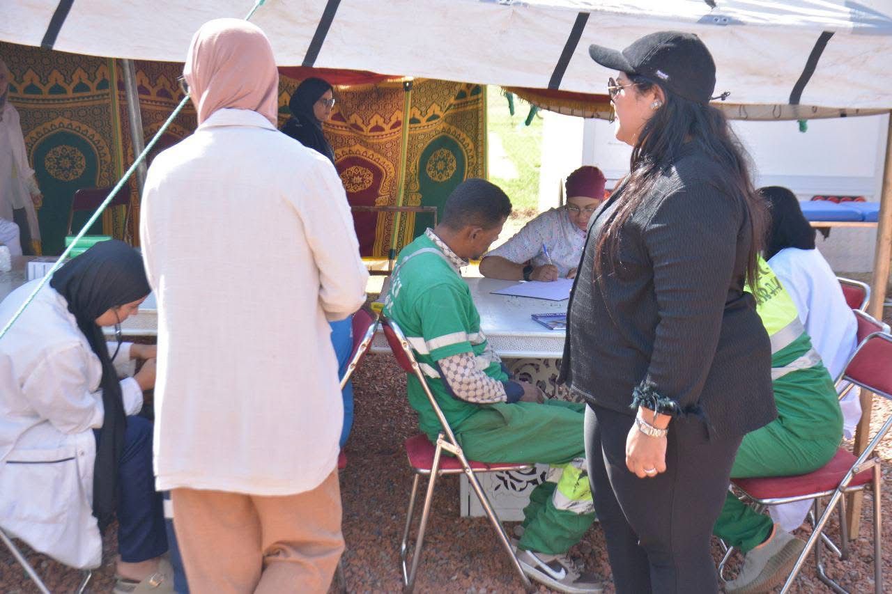 بالصور : جمعية قافلة المستقبل وجماعة المشور القصبة تنظمان يوماً طبياً تضامنياً لفائدة عمال النظافةوعدد من الفئات الاجتماعية بمراكش 6 1000349920