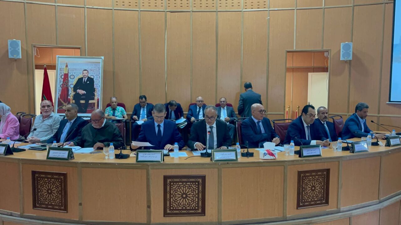 برئاسة سمير كودار.. مجلس جهة مراكش آسفي يعقد دورته العادية لشهر أكتوبر 2025 2 1000350240