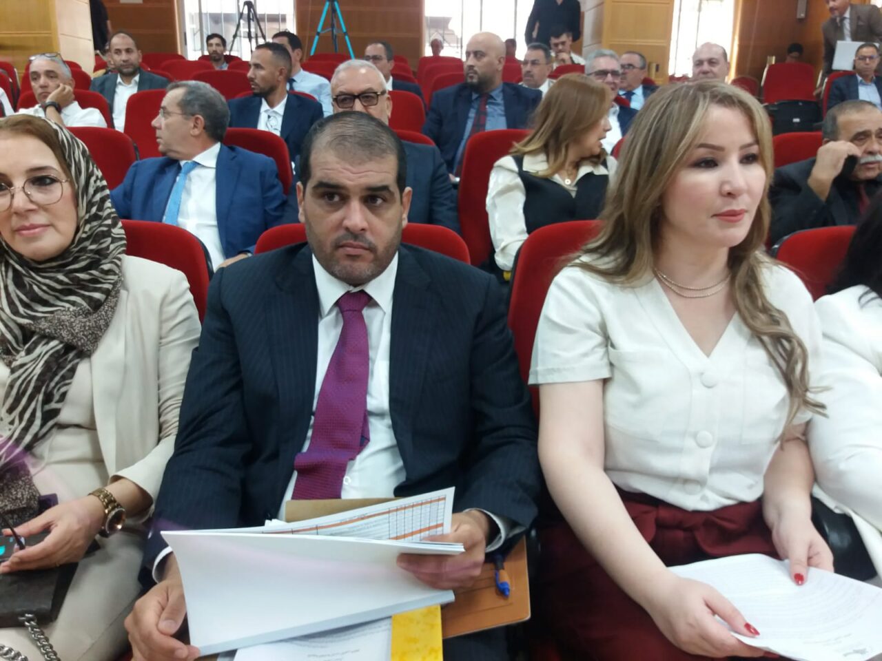أعضاء مجلس جهة طنجة تطوان الحسيمة يتعهدون بدعم المقاولات والتعاونيات الشبابية. 5 1000350493