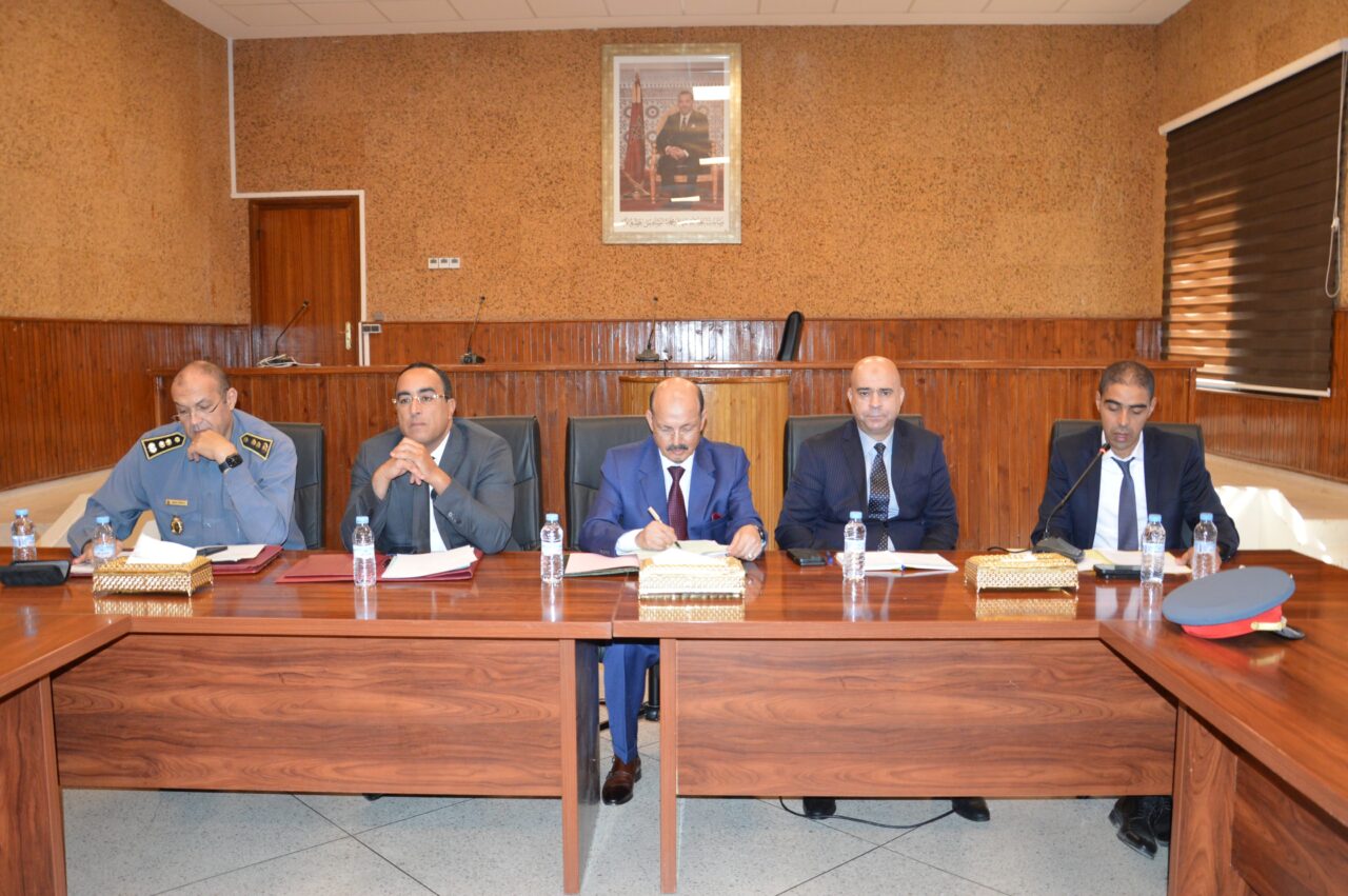 النيابة العامة بالرشيدية تعقد اجتماعها الثالث مع ضباط الشرطة القضائية لتعزيز التنسيق والنجاعة القضائية 5 1000363135