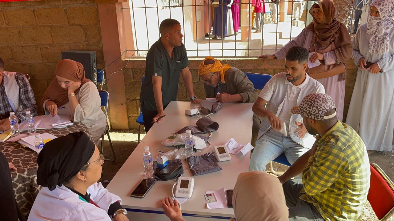 بالصور : جمعية السواعد المغربية الصحراوية بفنلندا تنظم حملة طبية متعددة التخصصات بجماعة النخيلة بشراكة مع مندوبية الصحة بسطات 6 1000365643