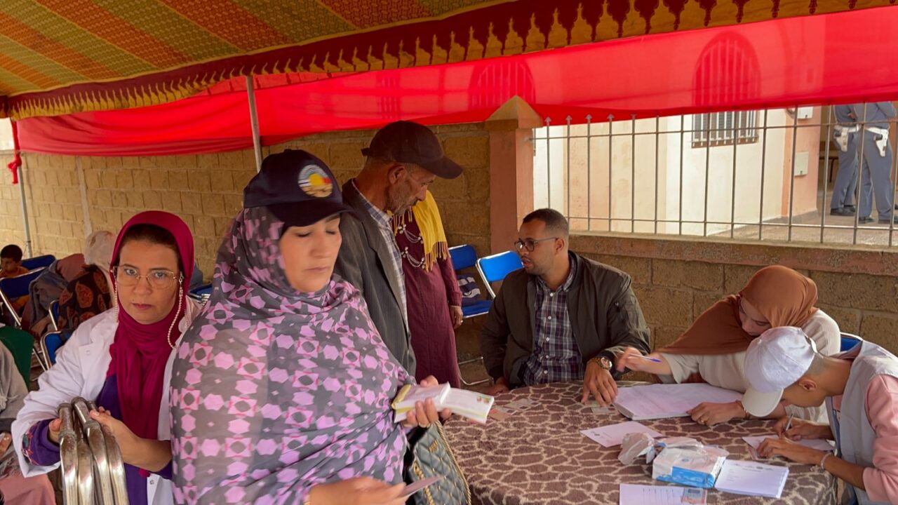 بالصور : جمعية السواعد المغربية الصحراوية بفنلندا تنظم حملة طبية متعددة التخصصات بجماعة النخيلة بشراكة مع مندوبية الصحة بسطات 9 1000365646