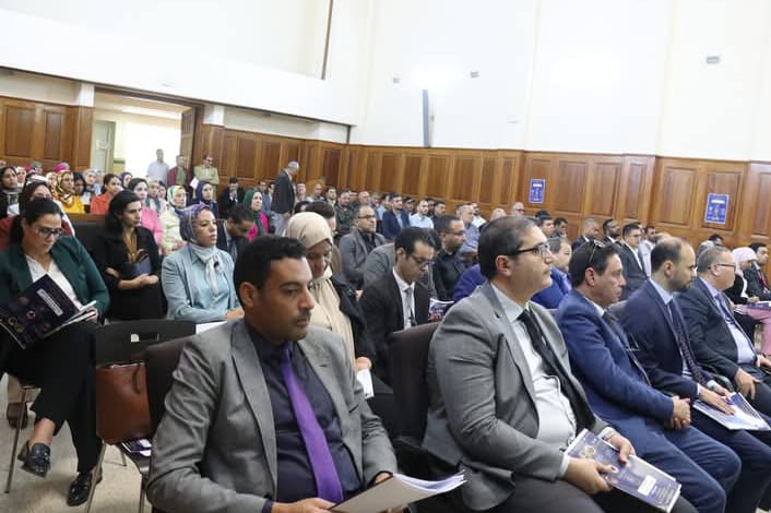 ابتدائية الخميسات تنظم ندوة علمية حول مستجدات القانون المنظم لمهنة المفوضين القضائيين 2 1000367897