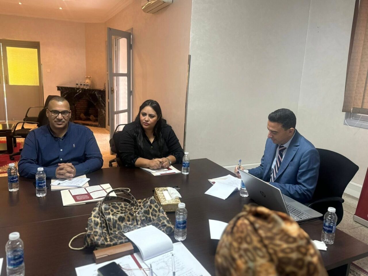 بالصور : مؤسسة وسيط المملكة تفتح نقاشاً وطنياً حول “العدل والإنصاف” في الخدمات الصحية بمراكش آسفي 3 1000369134