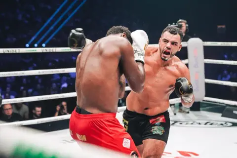 93927 1711127364 1024x683 1