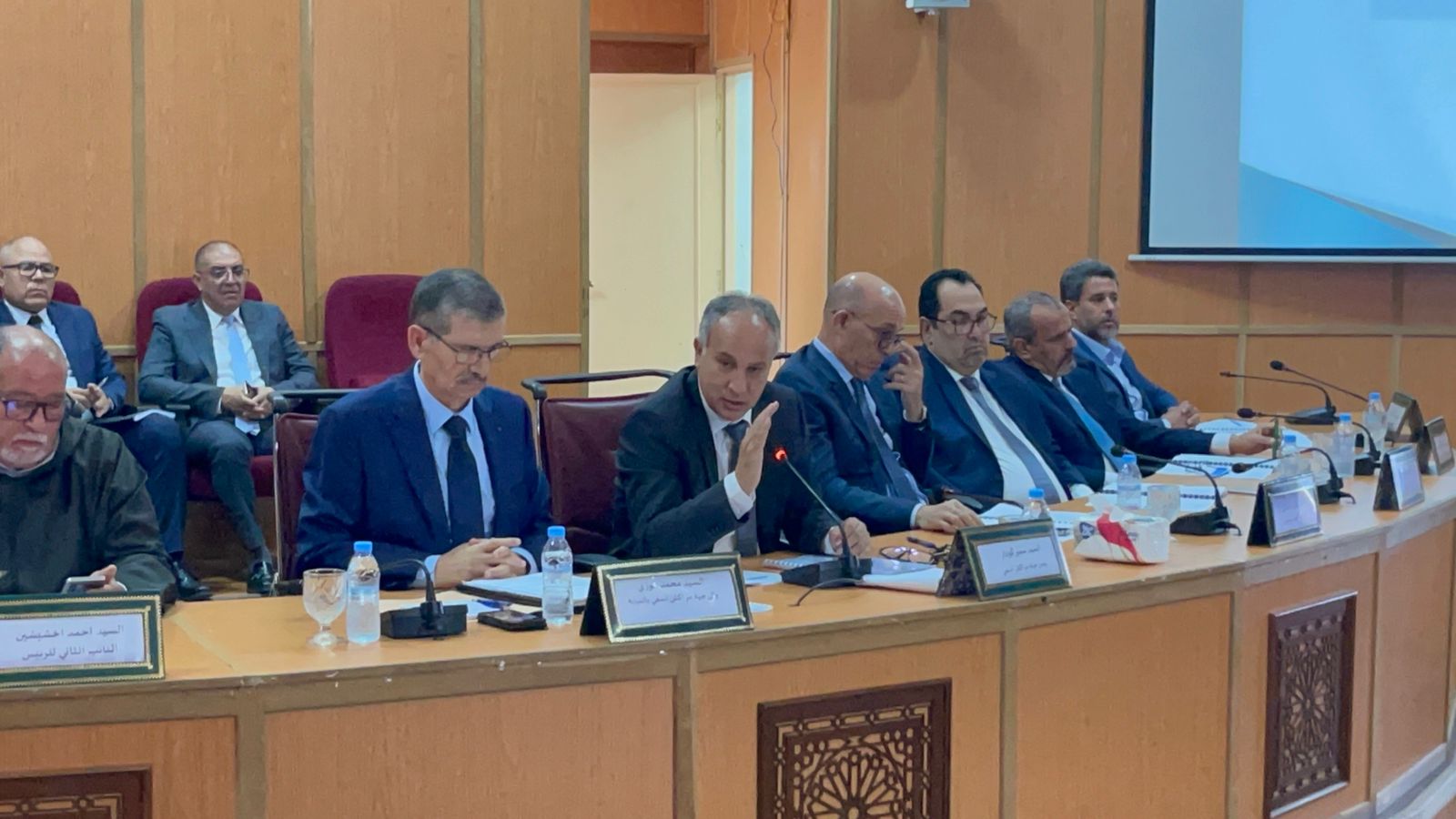 برئاسة سمير كودار.. مجلس جهة مراكش آسفي يعقد دورته العادية لشهر أكتوبر 2025 1 IMG 20251006 WA0054