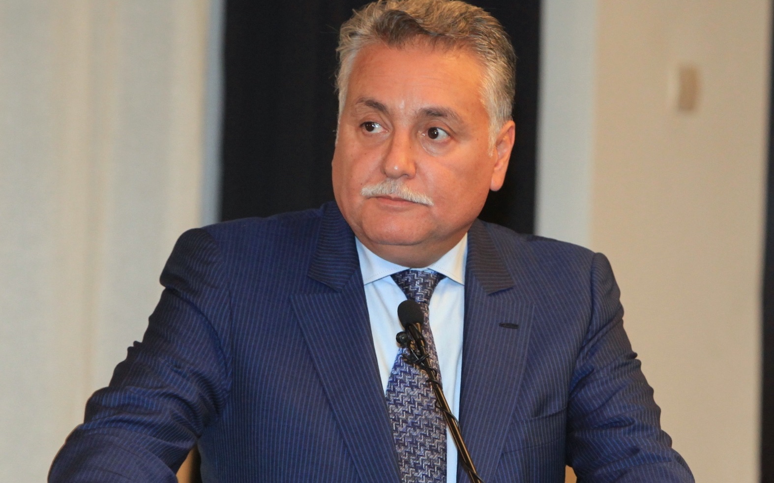 0209fadcf0228d5cfbbbb55db3834f91