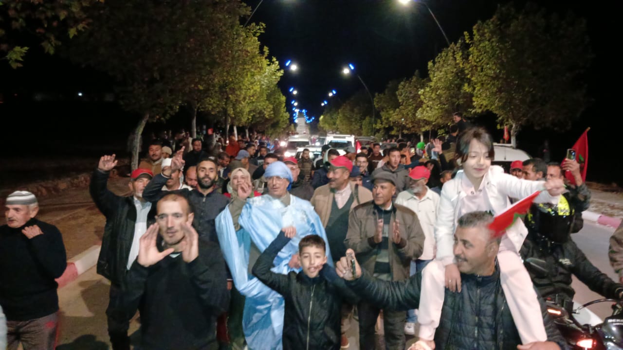 البرلماني الشبشالي يتقدم احتفالات حاشدة برباط الخير الصحراء مغربية 6 1000370350