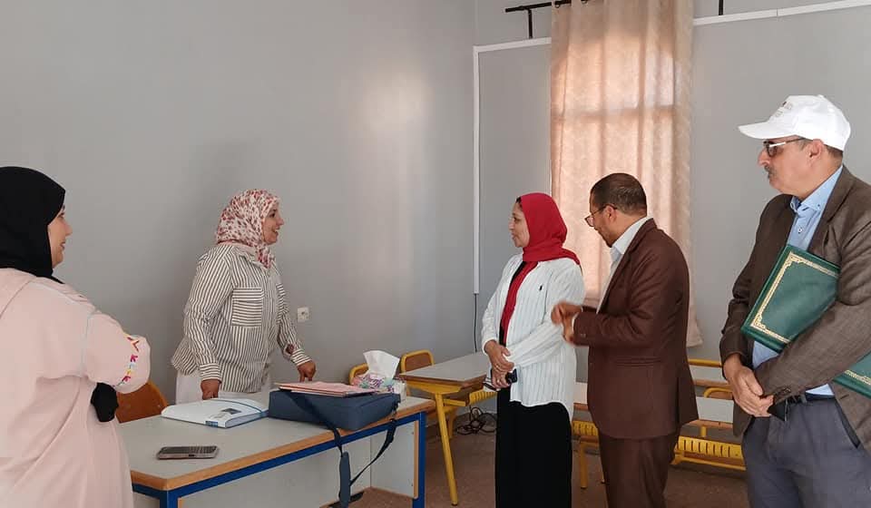 المديرة الإقليمية للتربية بكلميم في زيارة ميدانية لمؤسسات تعليمية ببويزكارن 9 1000370835