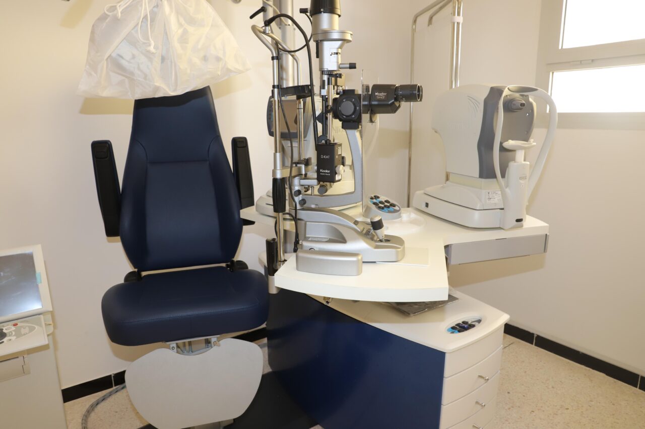 وزير الصحة والحماية الاجتماعية يعطي انطلاقة خدمات المستشفى الإقليمي لطرفاية ومركز صحي حضري بالعيون ويزور المركز الصحي بـ"الطاح" 3 1000375373