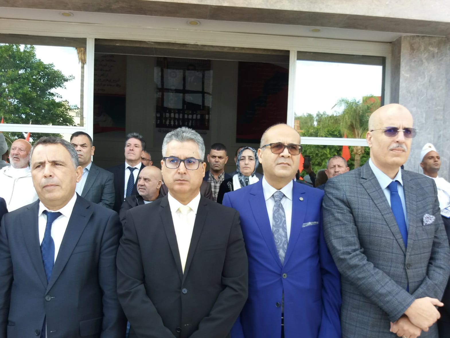 الكاتب العام لعمالة الفحص انجرة يترأس مراسيم تحية العلم الوطني ، في الذكرى 50 للمسيرة الخضراء. 1 1000375381