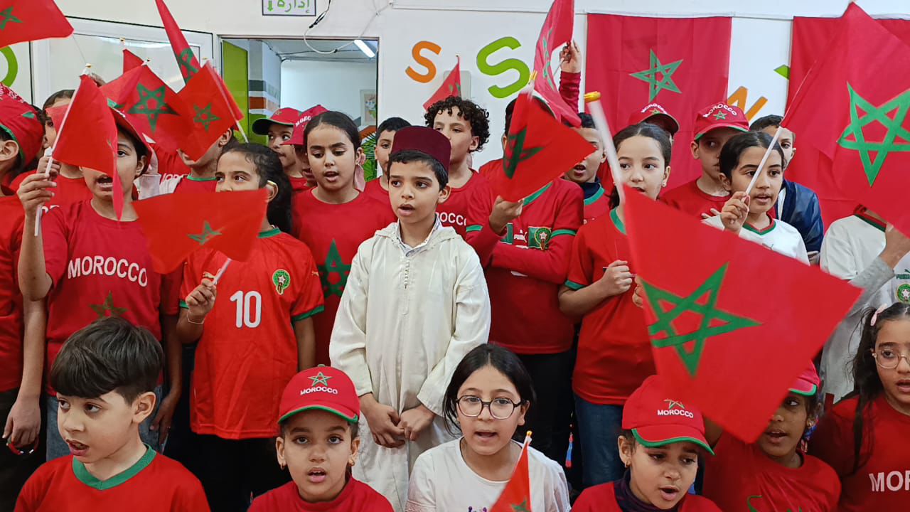 تلاميذ مؤسسة ماجدة يحتفلون بذكرى المسيرة الخضراء المظفرة في جو بهيج 4 1000375848