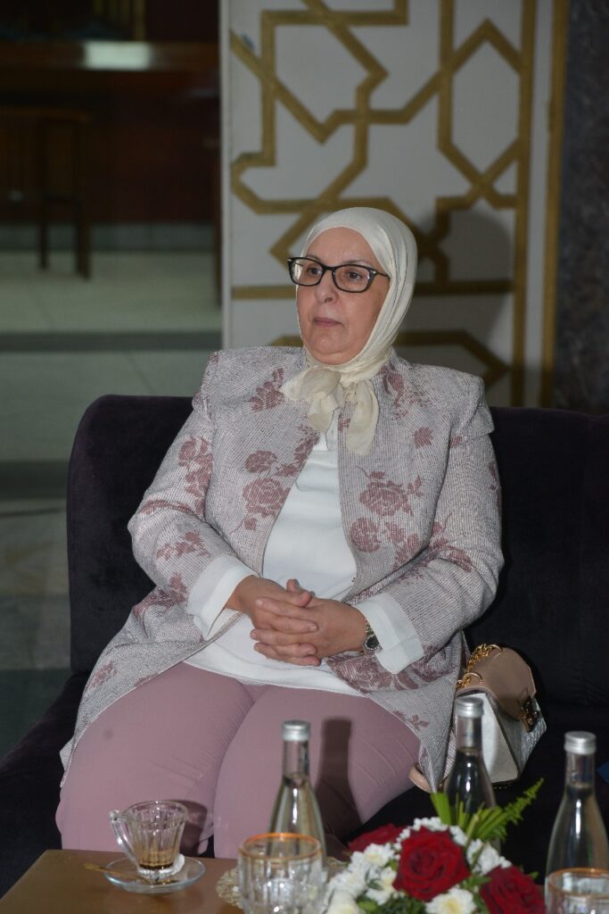 تكريم الأستاذ بوشعيب محب الرئيس الأول السابق لمحكمة الاستئناف بطنجة 15 1000382246