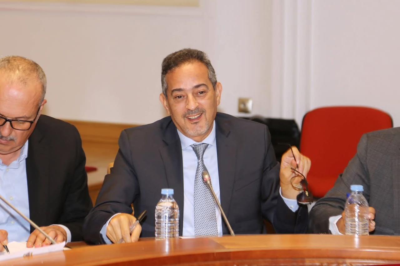 بالصور : بحضور سمير كودار… فريق الأصالة والمعاصرة يناقش مستجدات المنظومة الانتخابية 9 1000385540