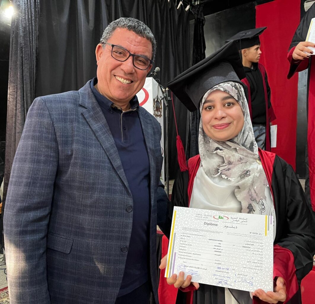 تيفلت.. هيئات مدنية محلية تحتفي بثلاث مناسبات وطنية في حفل فني متنوع 25 1000388216