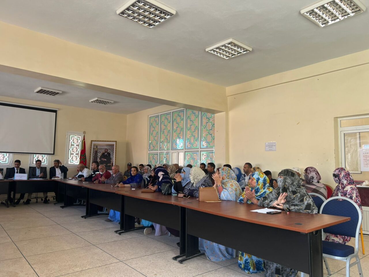 بوجدور تُشعل "محرك التشغيل" من قلب المقاطعة الثالثة: حلول الغد تنبثق من لقاءات القرب" 4 1000388441