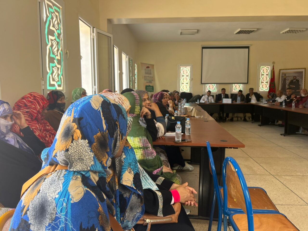 بوجدور تُشعل "محرك التشغيل" من قلب المقاطعة الثالثة: حلول الغد تنبثق من لقاءات القرب" 2 1000388444