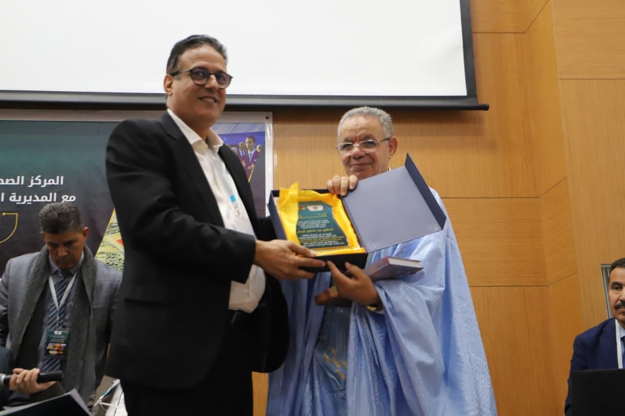 ندوة وطنية حول قضية الصحراء المغربية في ضوء "القرار الأممي الأخير … 3 1000390151