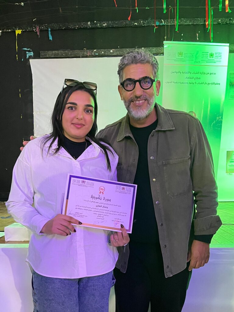 تيفلت..حضور رئيس الجماعة وأعضاء عن المجلس لليوم الختامي للدورة التكوينية في الارتجال المسرحي لدار الشباب 9 يوليوز. 9 1000393347