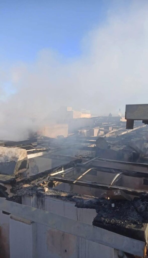 حريق مهول يلتهم حوالي 50 محلاً تجارياً بقيسارية أبو عبد الله بتازة 2 1000395998