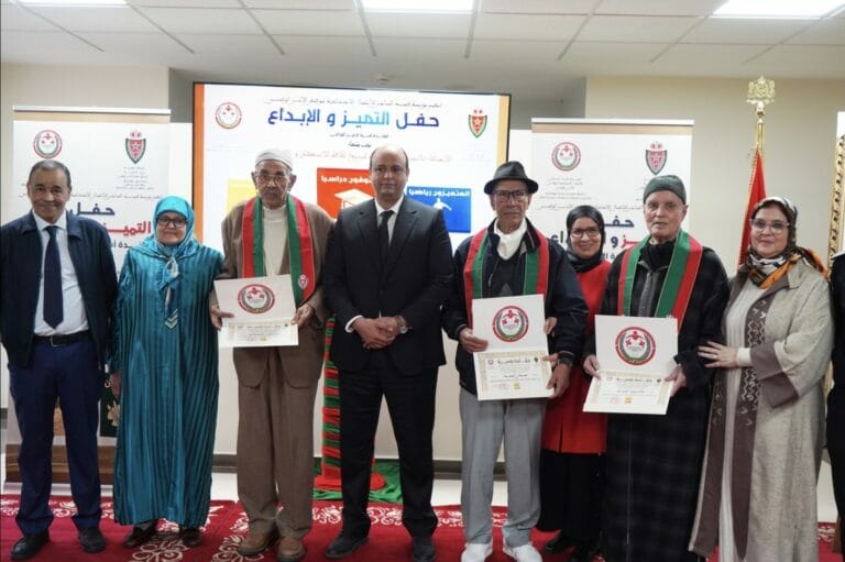 الاحتفاء بتلاميذ اسرة الامن الوطني بطنجة 4 1000396409