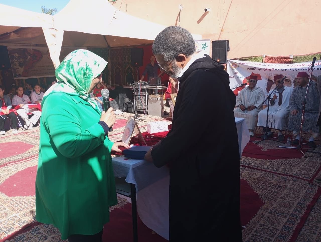 بالصور : تكريم عبد القادر لحباب رئيس مجلس جماعة تسلطانت خلال الحفل الوطني التربوي احتفاءً بالمناسبات الوطنية 4 1000396573