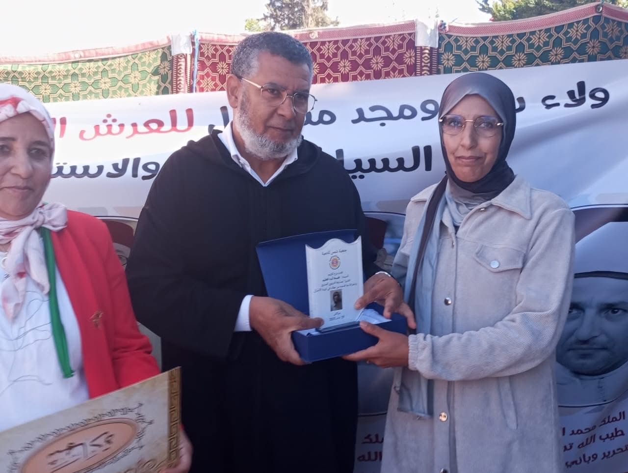 بالصور : تكريم عبد القادر لحباب رئيس مجلس جماعة تسلطانت خلال الحفل الوطني التربوي احتفاءً بالمناسبات الوطنية 5 1000396574