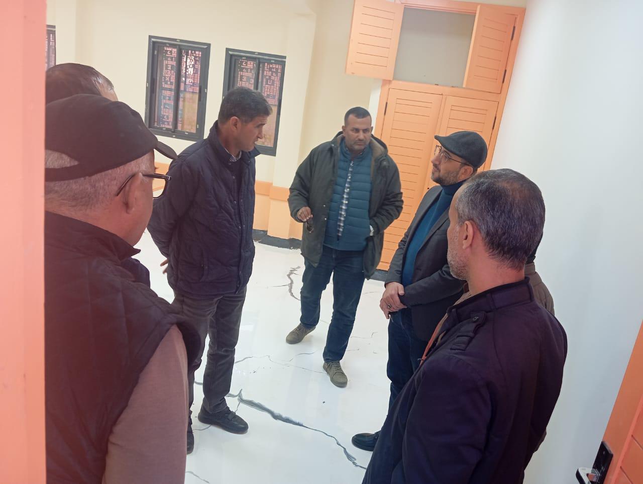 بالصور : شيشاوة تسرّع ورش الإعمار… وجولة ميدانية للعامل بوعبيد الكراب تُبرز أولوية التعليم والصحة وفك العزلة 2 1000396663