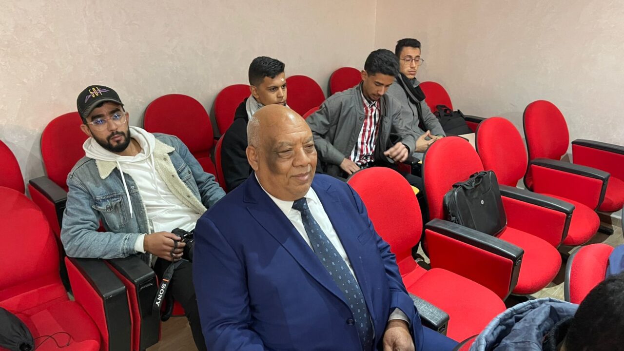 بالصور : الدكتورة زينب الزعيم تنال شهادة الدكتوراه بميزة “مشرف جداً” عن أطروحة حول حكامة الفيدراليات البيمهنية لقطاع الدواجن 12 1000396844