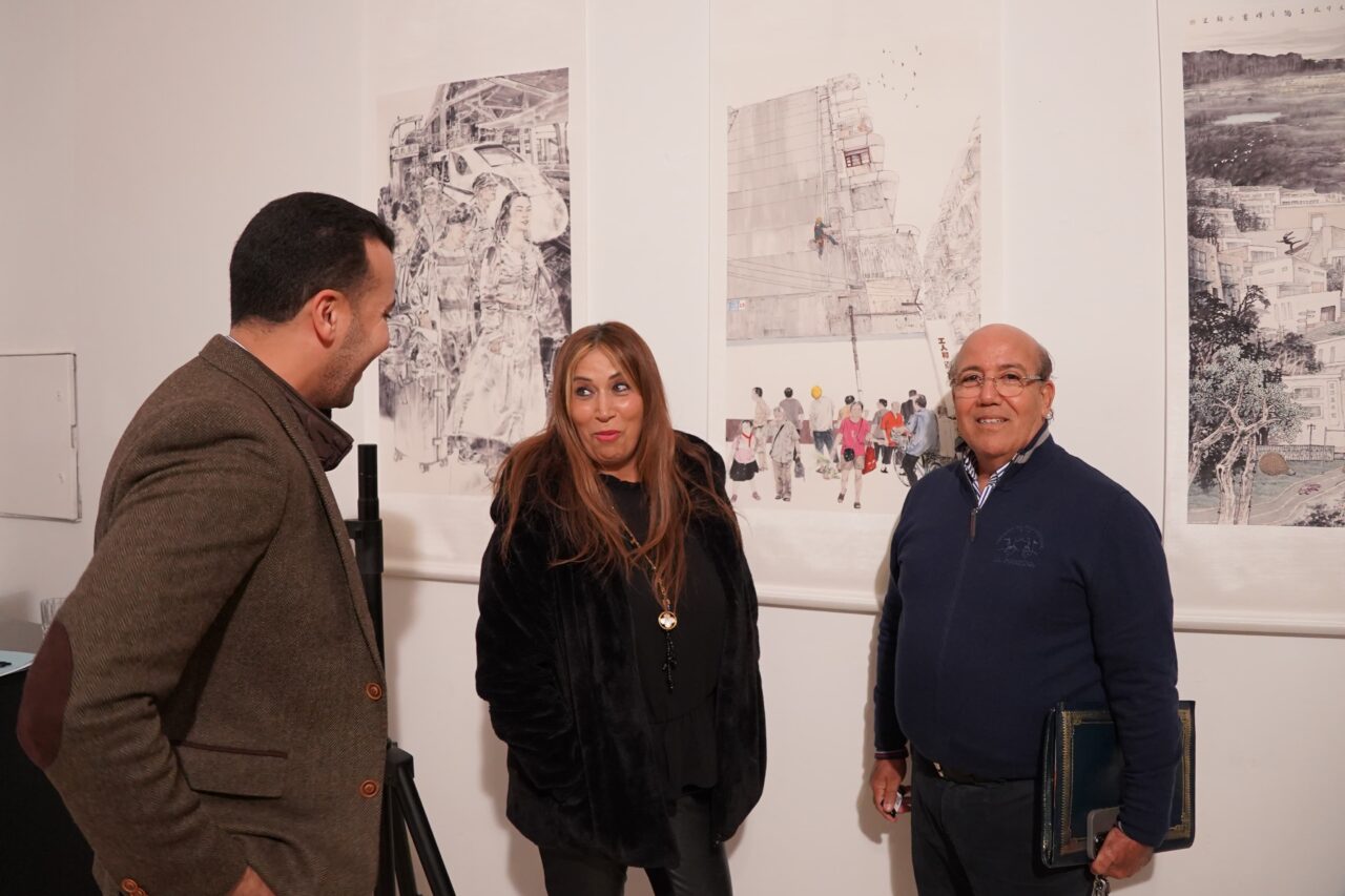 الرباط: معرض صيني يحتفي بـ67 سنة من الصداقة المغربية-الصينية 2 1000396904