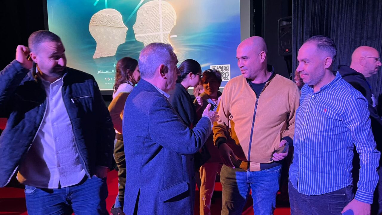 9d4892da 3e2c 4c03 8abf fa2872c4bac3