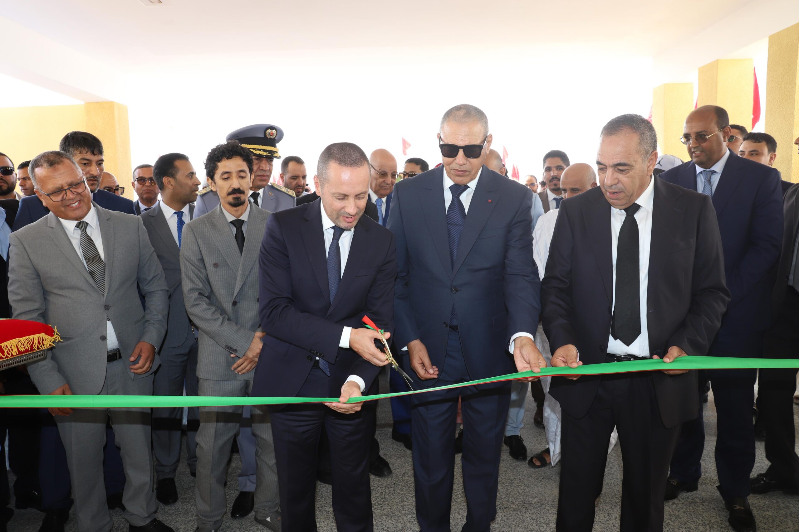 وزير الصحة والحماية الاجتماعية يعطي انطلاقة خدمات المستشفى الإقليمي لطرفاية ومركز صحي حضري بالعيون ويزور المركز الصحي بـ"الطاح" 1 IMG 20251106 WA0066 scaled