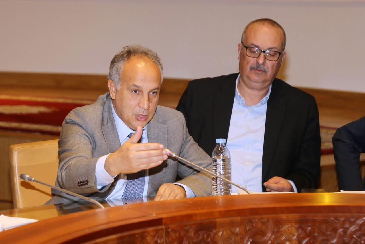 بالصور : بحضور سمير كودار… فريق الأصالة والمعاصرة يناقش مستجدات المنظومة الانتخابية 1 IMG 20251117 WA0070