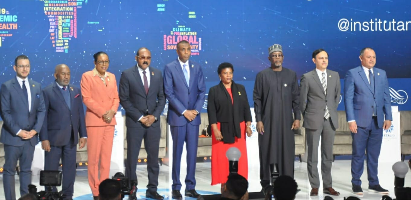 اختتام الدورة السابعة عشرة لمنتدى “ميدايز”، بطنجة 1 IMG 20251129 WA0076