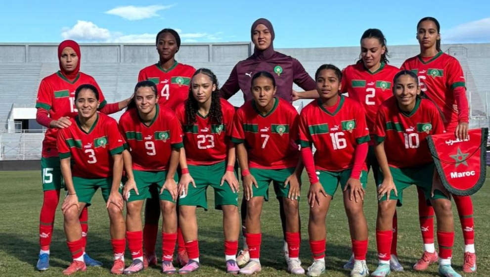 المنتخب المغربي النسوي يسحق لمنتخب الجزائري برباعية 1 Screenshot 20251126 190142 ElBotola