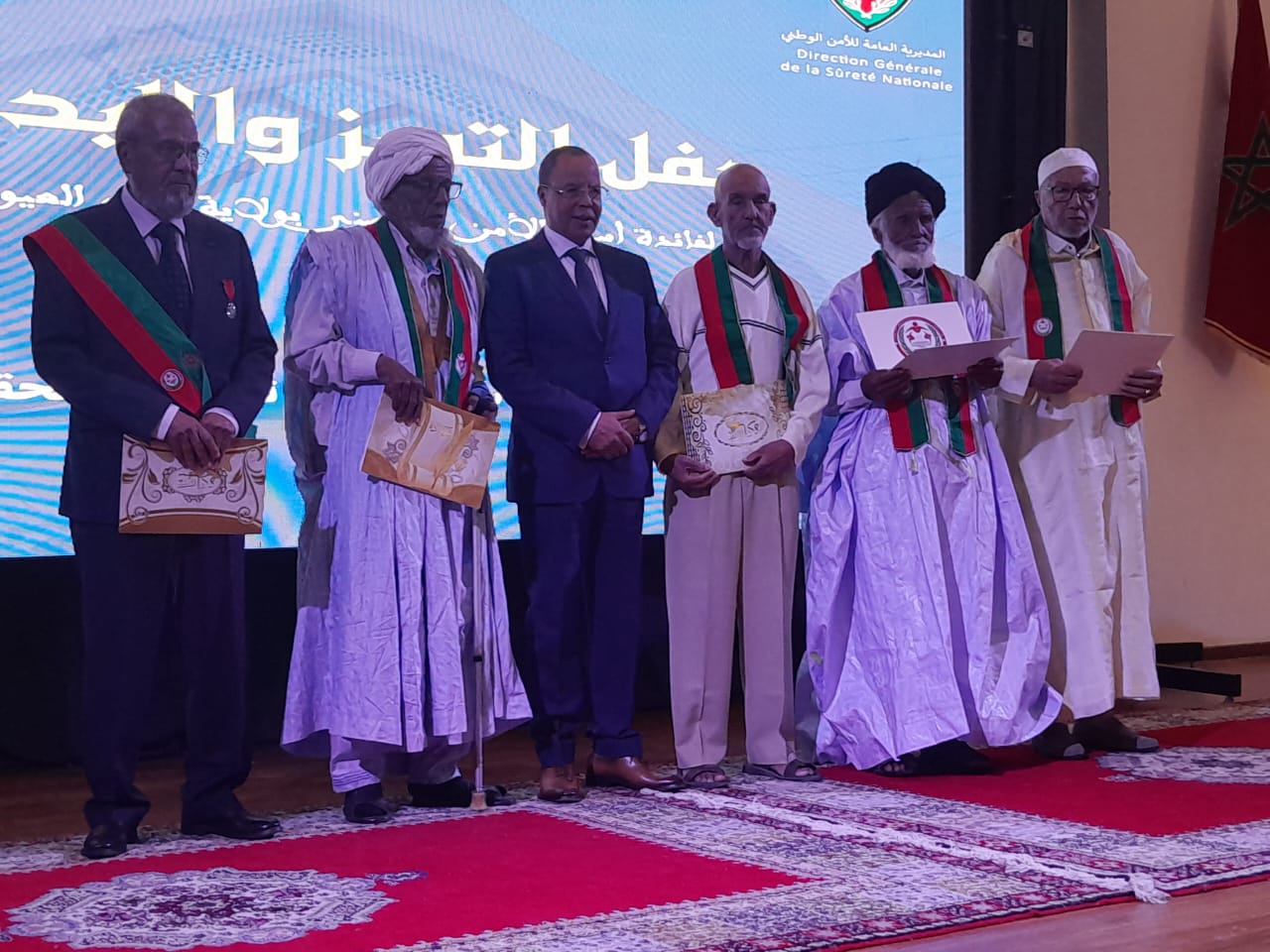 ولاية امن العيون تنظم حفل التميز والإبداع لفائدة اسرة الامن الوطني تحت شعار " الاحتفاء بالتميز رافعة اساسية لترسيخ ثقافة الاستحقاق و الاعتراف " 3 WhatsApp Image 2025 11 29 at 20.58.07 1