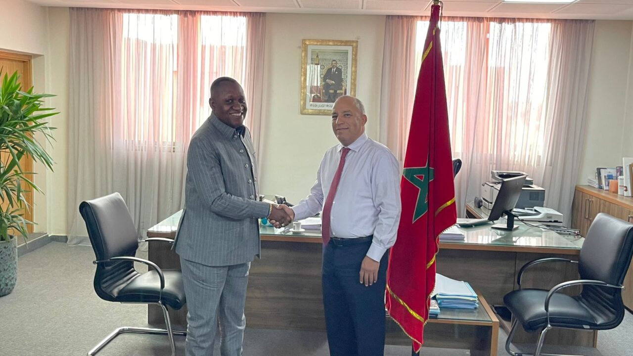 المفتش العام للمالية بالكونغو الديمقراطية في زيارة رسمية للمديرية الجهوية للضرائب بمراكش آسفي 2 1000398154