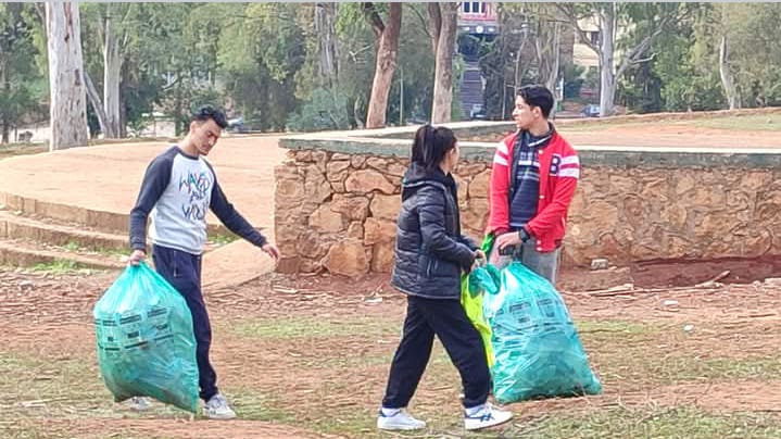 الخميسات..مجلس الشباب للبيئة والمواطنة يطلق أول حملة لتنظيف غابة المقاومة احتفالاً باليوم العالمي للتطوع 8 1000401958