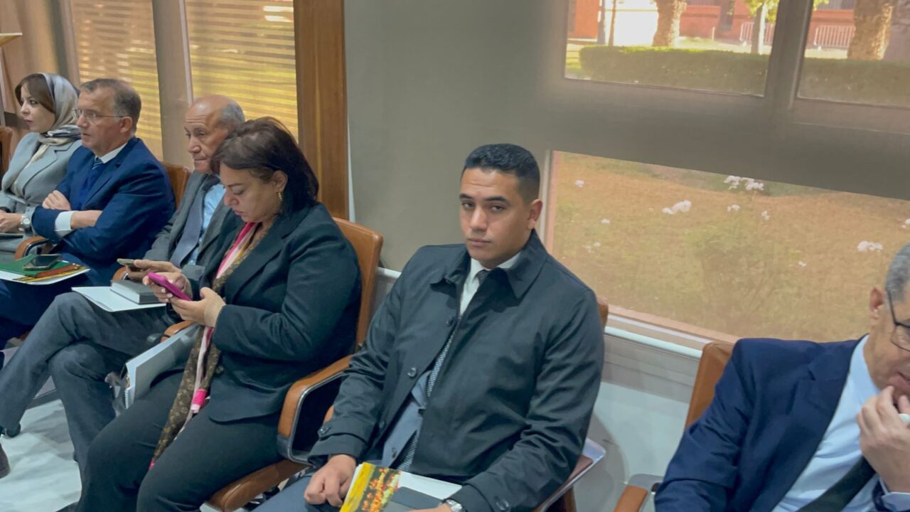 بالصور : والي جهة مراكش آسفي يترأس اجتماع اللجنة الإقليمية للتنمية البشرية ويصادق على الشطر الثاني من مشاريع 2025 7 1000402623