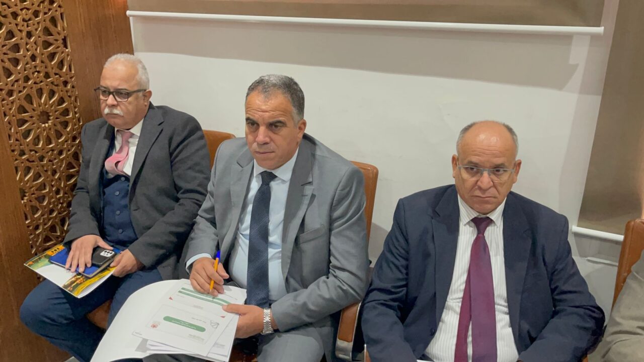 بالصور : والي جهة مراكش آسفي يترأس اجتماع اللجنة الإقليمية للتنمية البشرية ويصادق على الشطر الثاني من مشاريع 2025 9 1000402626