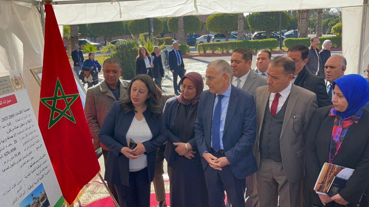 بالصور : والي جهة مراكش آسفي يترأس اجتماع اللجنة الإقليمية للتنمية البشرية ويصادق على الشطر الثاني من مشاريع 2025 13 1000402630