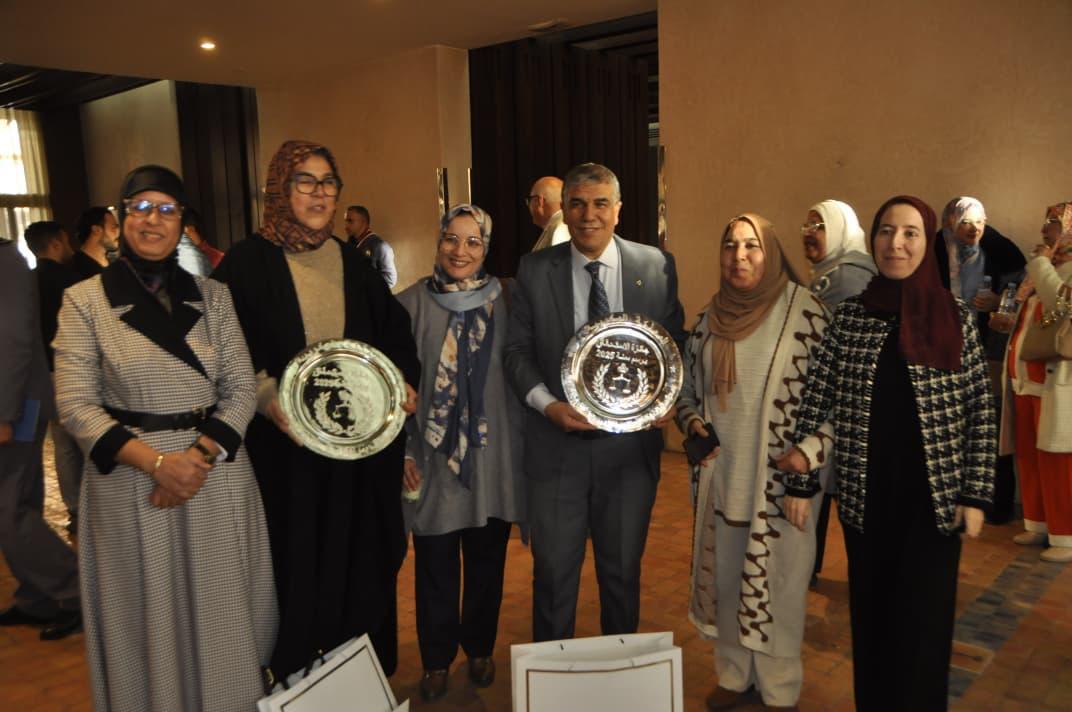 بالصور : الأستاذ خالد كردودي الوكيل العام للملك يشرف على حفل تسليم جوائز الاستحقاق بمحكمة الاستئناف بمراكش بمناسبة اليوم العالمي لحقوق الإنسان 11 1000403104