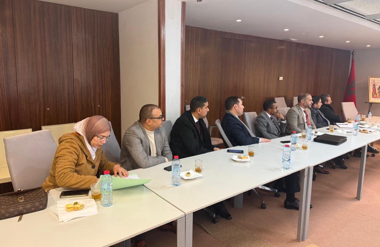 بالصور : محكمة الاستئناف بمراكش تنظّم دورة تكوينية حول إشكالات قانون الملكية المشتركة لفائدة قضاة ومستشاري الدائرة القضائية 4 1000403505