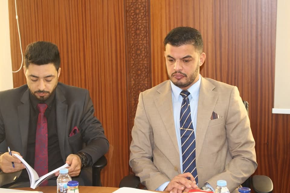 وكيل الملك بالمحكمة الابتدائية بالسمارة الأستاذ عادل جلال منصور يترأس اجتماعًا تأطيريًا حول مستجدات قانون المسطرة الجنائية 6 1000404169