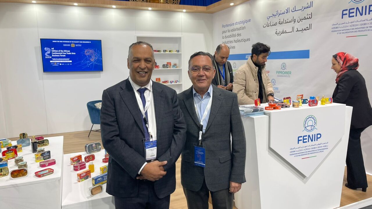 بالصور : كمال بن خالد رئيس غرفة التجارة والصناعة والخدمات لجهة مراكش اسفي يحضر النسخة الثانية لملتقى الأعمال الإفريقي ويؤكد دعمه للصناعة والتجارة بجهة مراكش-آسفي 7 1000405592