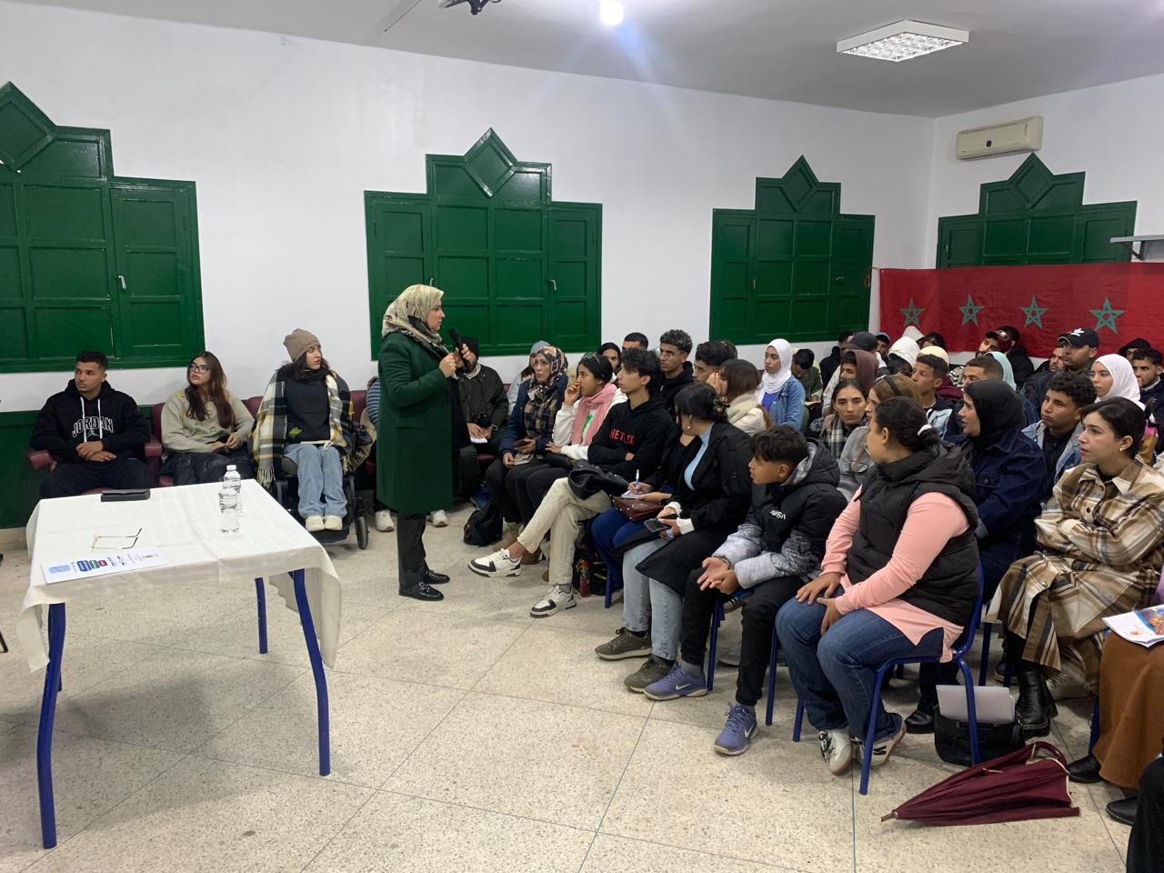 دار الشباب بتيفلت تحتضن محطة تكوينية لتعزيز قدرات أطر العمل الجمعوي 10 1000406287