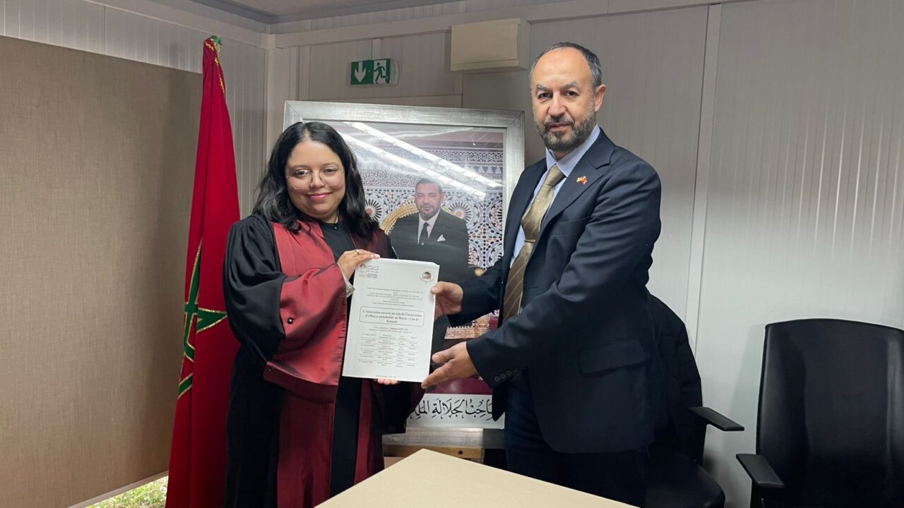 بالصور: المدرسة الوطنية للتجارة والتسيير بمراكش تحتضن مناقشة أطروحة دكتوراه حول الابتكار المفتوح في قطاع السيارات بالمغرب 5 1000406417