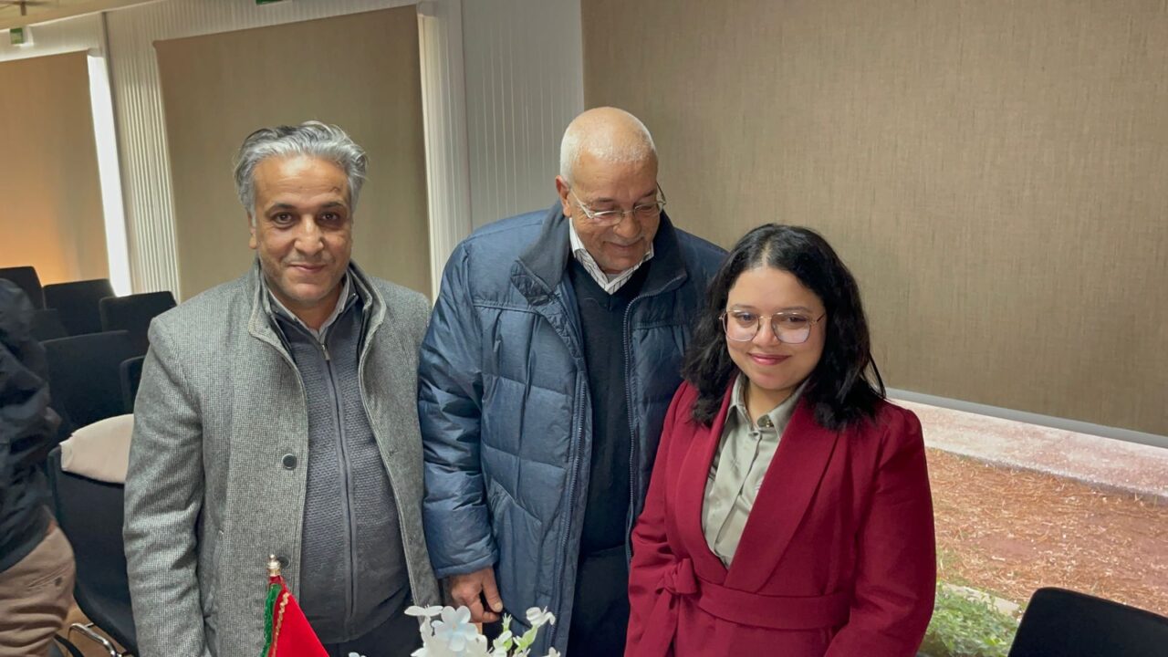 بالصور: المدرسة الوطنية للتجارة والتسيير بمراكش تحتضن مناقشة أطروحة دكتوراه حول الابتكار المفتوح في قطاع السيارات بالمغرب 6 1000406418